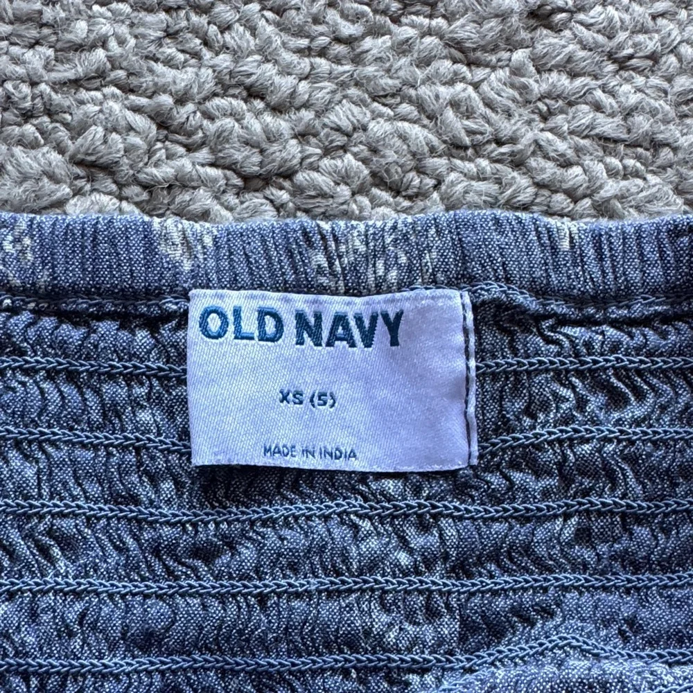 Old Navy Blue Floral Smocked Sundress for Girls - Picture 2 of 3